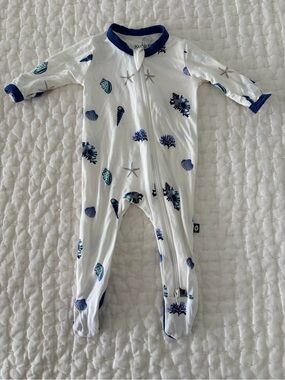 LIKE NEW Kyte BABY Seashell Print Bamboo Footie Pajama in Size Preemie